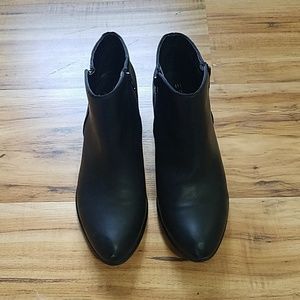 Espirit Black Ankle Booties - Sz 10
